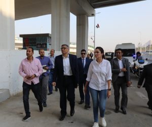 استعدادا للافتتاح.. محافظ الجيزة يتابع أعمال النظافة والتجميل بمحيط المتحف المصري الكبير استعدادا للافتتاح.. محافظ الجيزة يتابع أعمال النظافة والتجميل بمحيط المتحف المصري الكبير