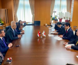 «عبد اللطيف» يلتقي نظيره الياباني لبحث سبل تعزيز التعاون التربوي وتطوير التعليم بين البلدين «عبد اللطيف» يلتقي نظيره الياباني لبحث سبل تعزيز التعاون التربوي وتطوير التعليم بين البلدين