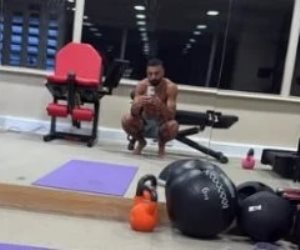 بعد مقاطعة لمدة أسبوع .. محمد صلاح يعود لمنصات التواصل الاجتماعى . صورة بعد مقاطعة لمدة أسبوع .. محمد صلاح يعود لمنصات التواصل الاجتماعى . صورة