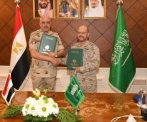 الفريق أحمد خليفة يعود إلى أرض الوطن بعد انتهاء زيارته الرسمية للسعودية الفريق أحمد خليفة يعود إلى أرض الوطن بعد انتهاء زيارته الرسمية للسعودية