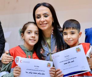وزيرة التضامن تسلم مجموعة من الأطفال الفلسطينيين شهادات اجتياز دورة "المنقذ الصغير" وزيرة التضامن تسلم مجموعة من الأطفال الفلسطينيين شهادات اجتياز دورة "المنقذ الصغير"