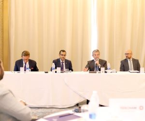 رئيس مصلحة الجمارك: تطوير آليات التعاون مع القطاع الخاص المحلي والأجنبي لخلق بيئة عمل أكثر تنافسية وجاذبة للاستثمار رئيس مصلحة الجمارك: تطوير آليات التعاون مع القطاع الخاص المحلي والأجنبي لخلق بيئة عمل أكثر تنافسية وجاذبة للاستثمار