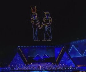 ملوك الفراعنة يزينون سماء حفل افتتاح المتحف المصرى الكبير بتقنية الهولوجرام