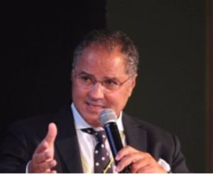 محمد السعدى لعزة مصطفى: حفل المتحف الكبير أظهر "قوة الدولة المصرية" للعالم