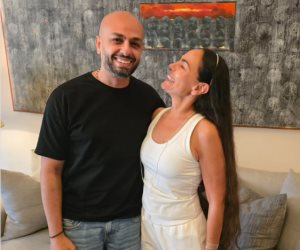 لحظة خاصة جدًا في حياتي.. الكاتب أحمد مراد بعد مشاركته في إعداد النص السردي لاحتفالية «المتحف الكبير»