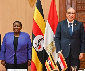 وزير الري يلتقي رئيسة وزراء جمهورية أوغندا لبحث سبل تعزيز التعاون في مجال المياه