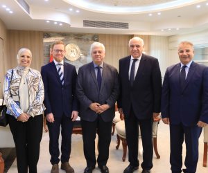 وزير التعليم العالي يبحث سبل التعاون مع جامعة كينجز كوليدج لندن