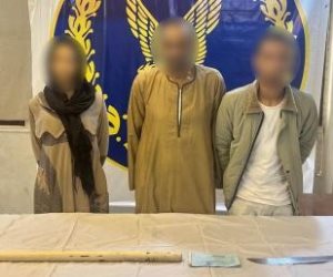 ضبط شخصين وسيدة لاحتجازهم آخر وإكراهه على توقيع إيصال أمانة بالقاهرة