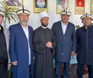 أسامة الأزهري وزير الأوقاف ومفتي قيرغيزستان الشيخ ضمير راكاييف...الحوار بين الأديان تستضيفه قيرغستان بمشاركة مصرية