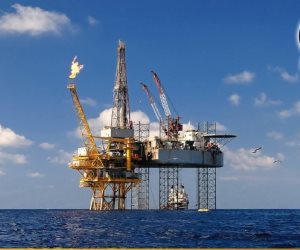 كريم بدوي..يشهد توقيع اتفاقيتين للتعاون في تطبيق أحدث تقنيات المسح الاستكشافي لموارد الغاز بشرق المتوسط