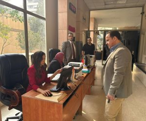 المصريون فى لبنان يتوافدون على السفارة للمشاركة فى انتخابات النواب.. صور