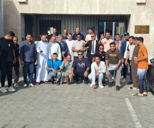 المصريون في الإمارات يتوافدون على لجان التصويت بانتخابات مجلس النواب