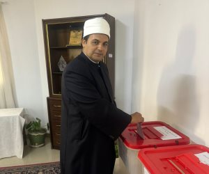 موفدو الأوقاف بالخارج يبادرون لأداء واجبهم الوطني في انتخابات مجلس النواب بمقار السفارات والقنصليات المصرية بالخارج