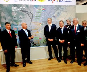 وزير الصناعة والنقل يشهد تسليم مسار الخط السادس لمترو أنفاق القاهرة الكبرى 