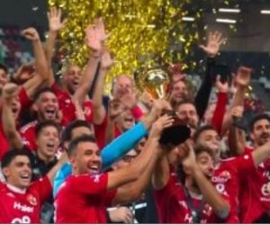 لماذا طلب وليد صلاح الدين من الشناوي تأجيل رفع كأس السوبر؟