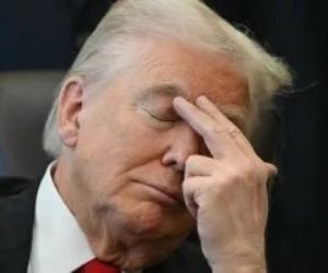 ترامب يحارب النوم فى فعالية بالبيت الأبيض.. وتساؤلات جديدة حول صحته..فيديو