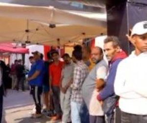 طوابير من الشباب تمتد أمام لجان الجيزة في انتخابات النواب 2025 (صور)