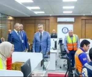 محافظ الإسكندرية يتابع انتخابات النواب من غرفة العمليات.. ويؤكد: جاهزون لأى مستجد