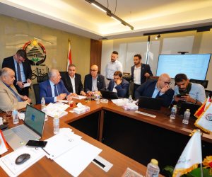 غرفة عمليات"الجبهة الوطنية" تتابع سير الانتخابات البرلمانية بمحافظات المرحلة الأولي 