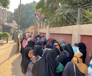 محافظ سوهاج: تفعيل غرف العمليات في جميع الوحدات المحلية والمراكز لتسهيل التواصل بين الغرف والهيئة الوطنية للانتخابات