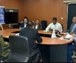 غرفة عمليات ديوان محافظة الأقصر تتابع انتظام التصويت فى لجان المدن والقرى