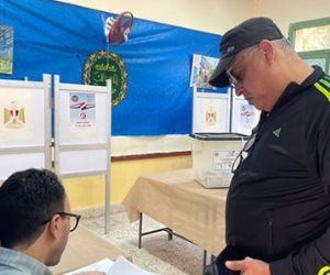 الفنان تامر عبد المنعم يدلى بصوته فى انتخابات مجلس النواب 2025.. صور