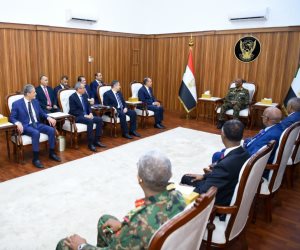 وزير الخارجية يلتقي رئيس مجلس السيادة السوداني الانتقالي