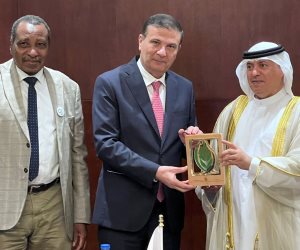 وزير الزراعة يبحث تعزيز الاستثمارات مع رئيس الهيئة العربية للاستثمار ومدير المنظمة العربية للتنمية الزراعية