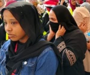 سيدات وفتيات أسوان يتصدرن طوابير انتخابات مجلس النواب.. صور