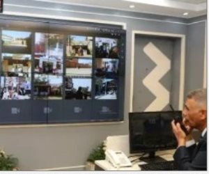 محافظ أسوان يتابع سير انتخابات النواب من مركز الطوارئ ويرصد تأخر فتح 3 لجان