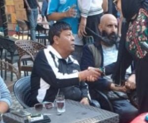 نجوم الفن يودعون إسماعيل الليثي في إمبابة وسط أجواء من الحزن والأسى