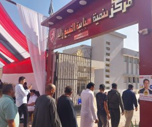 طوابير من الناخبيين أمام اللجان بمدينة الشيخ زايد محافظة الجيزة