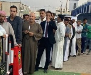 مراسلة "إكسترا نيوز" تنقل كواليس عملية التصويت فى الجيزة.. فيديو