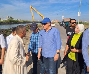 في زيارة مفاجئة.. وزير الرى يتفقد حالة الري وأعمال تطهيرات الترع بمحافظة البحيرة