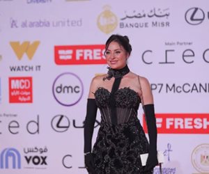 في دورته الـ 46.. نرمين الفقى ودرة وجومانا مراد بإطلالات جذابة فى افتتاح مهرجان القاهرة السينمائى
