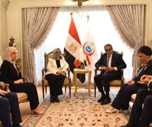  وزير الصحة يستقبل نظيره البحريني لتبادل الخبرات والتعاون في المجالات الصحية