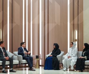 وزير الثقافة يلتقي الشيخة لطيفة بنت محمد بن راشد آل مكتوم رئيس هيئة الثقافة والفنون بدبي لبحث التعاون الثقافي وتبادل الخبرات في مجال المتاحف