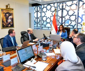 وزيرة التنمية المحلية تتابع مستجدات منظومة التحول الرقمي للسجل البيئي للمنشآت الصناعية