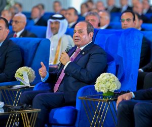 الرئيس السيسي يؤكد ضرورة السعي حتى تأخذ مصر مكانتها الطبيعية بين الدول