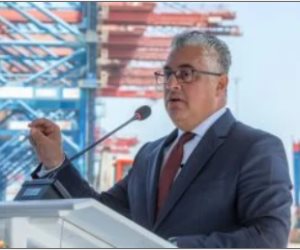 وليد جمال الدين: 21 مليار دولار استثمارات اقتصادية قناة السويس فى 10 أعوام