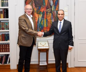 وزير الخارجية يتلقى عضو البرلمان الألماني عن تحالف حزبي الاتحاد الديمقراطي والاشتراكي المسيحيين