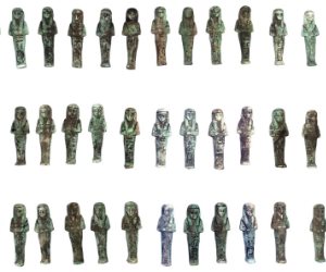 كشف أثري بالشرقية.. 225 تمثالا من الأوشابتي الخاصة بالملك شوشنق الثالث