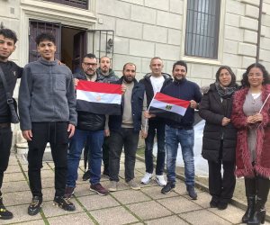 إقبال كبير من المصريين في ميلانو على انتخابات النواب رغم سوء الطقس (صور)