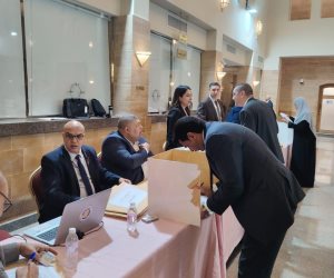 المصريون في الرياض يتوجهون للإدلاء بأصواتهم في المرحلة الثانية لانتخابات مجلس النواب