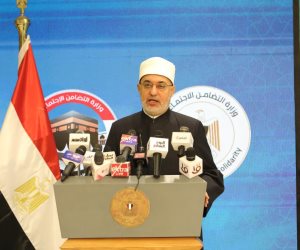 مفتي الجمهورية يشارك في مراسم قرعة حج الجمعيات الأهلية ويثمّن جهود المؤسسة القومية لتيسير الحج