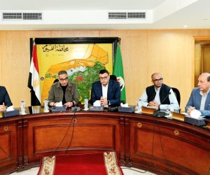 وزير الإسكان ومحافظ الفيوم يتابعان الموقف التنفيذي مشروعات "حياة كريمة" ومنظومة مياه الشرب والصرف