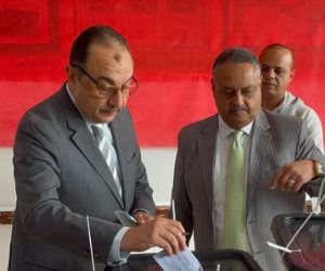 وزير قطاع الأعمال العام يدلي بصوته في انتخابات مجلس النواب 2025