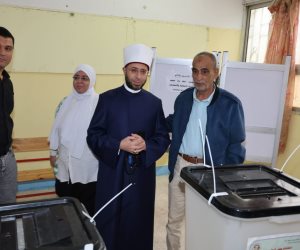 وزير الأوقاف يُدلي بصوته في انتخابات مجلس النواب ويؤكد: الوطن لا يُبنى إلا بالإيجابية 
