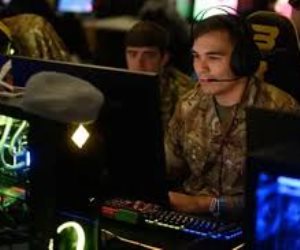 الجيش البريطاني يستخدم لعبة Call of Duty لتدريب الجنود على الطائرات المسيرة والمهارات السيبرانية