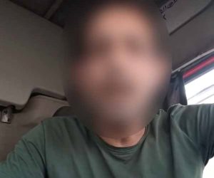 كشف حقيقة فيديو مزاعم سائق نقل بتعدي أحد أفراد الشرطة عليه